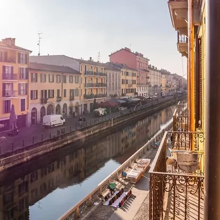 Romantic Flat On Navigli River By Easylife Milan Exterior photo