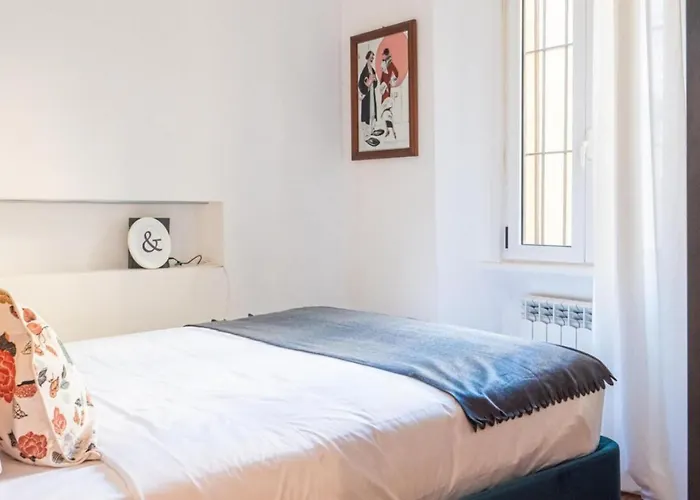 Romantic Flat On Navigli River By Easylife